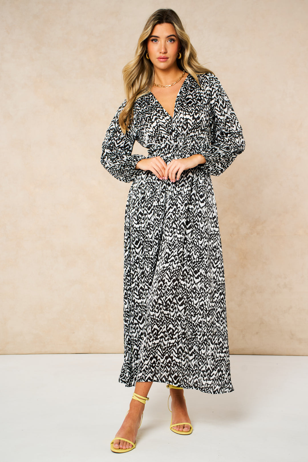 jordan-long-sleeve-maxi-dress-black-white-abstract