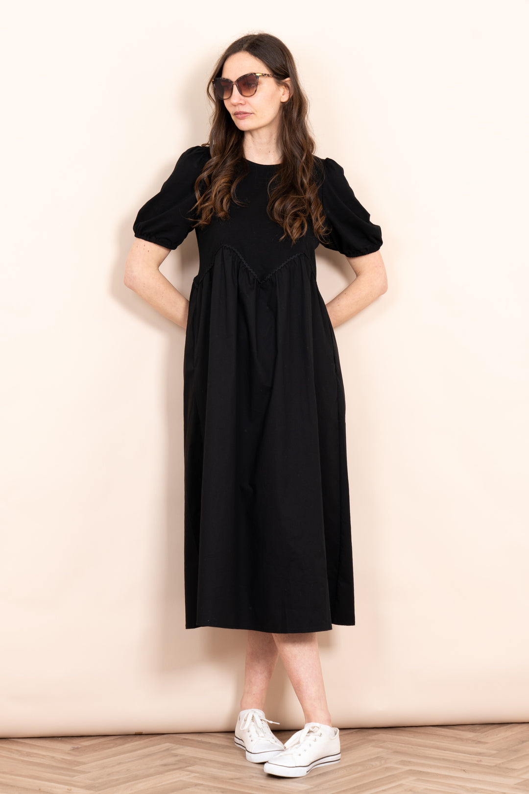 sawyer-cotton-midaxi-dress-black-jersey-mix-on-model-front-view-round-neck-short-sleeves