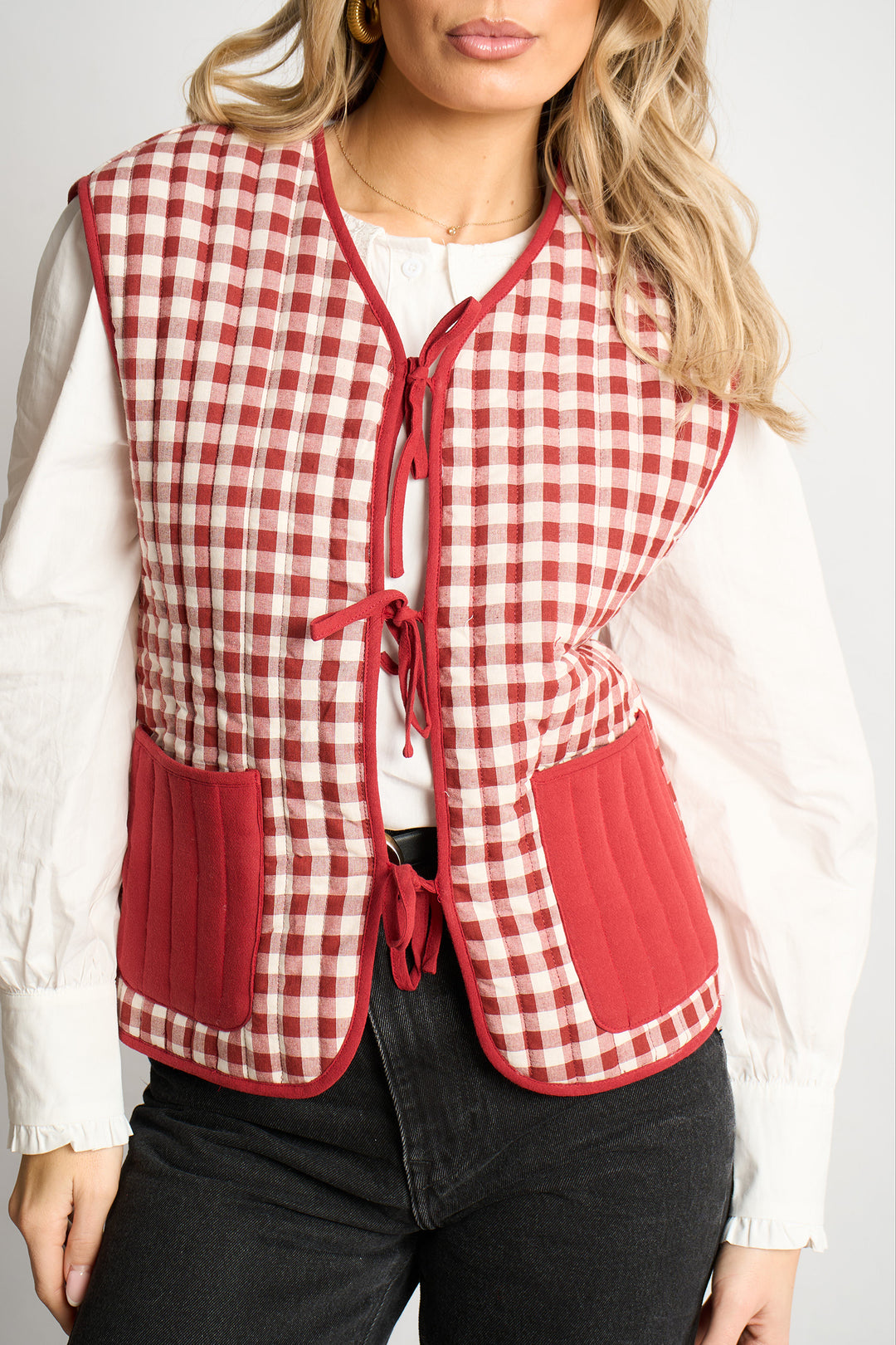 tabby-quilted-reversible-gilet-red-cream-gingham