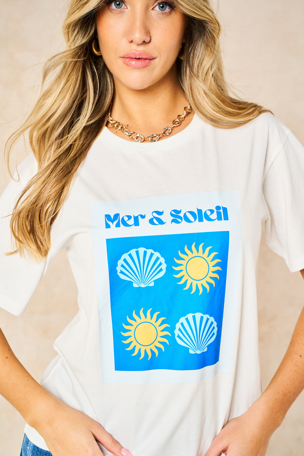 Mer-&-Soleil-Short-Sleeve-Cotton-T-Shirt-in-Blue-Close-Up