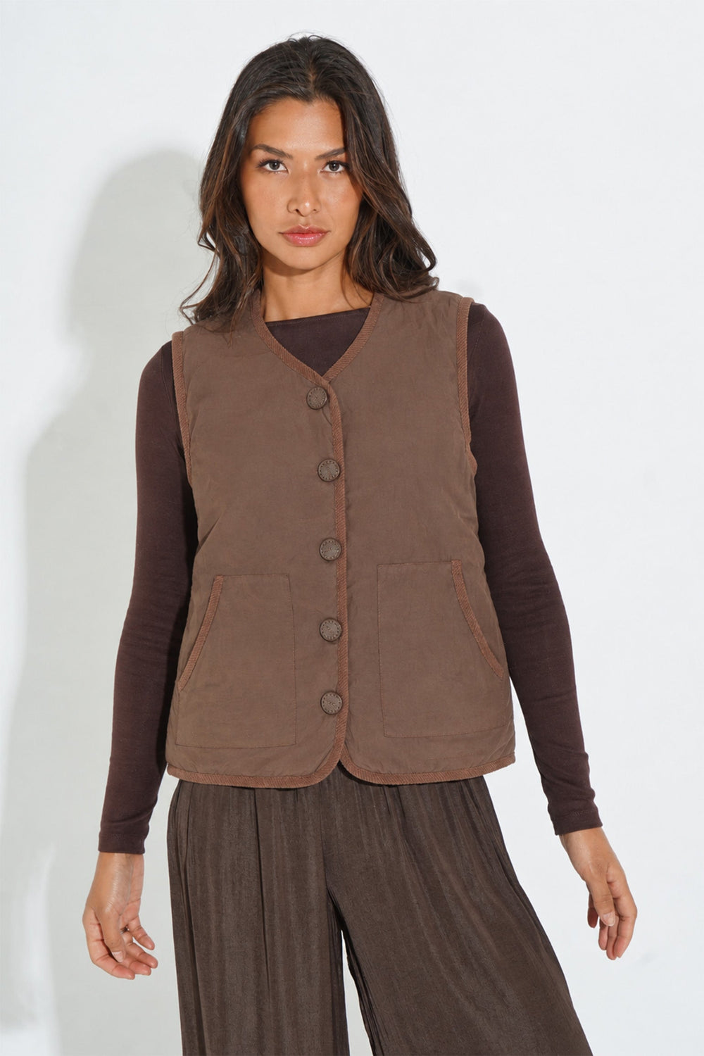 Leopard-Print-Reversible-Gilet-in-Brown