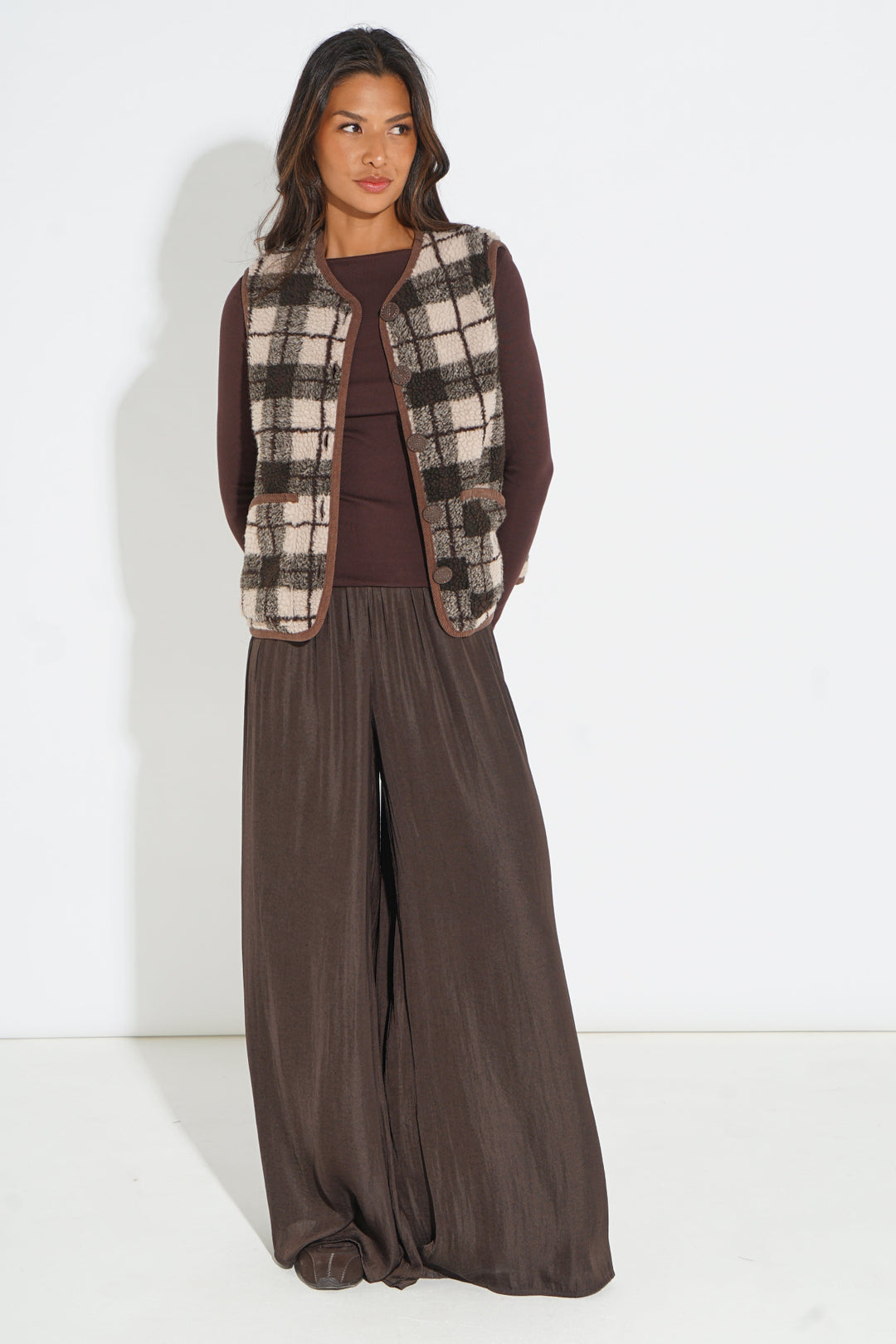 Leopard-Print-Reversible-Gilet-in-Brown