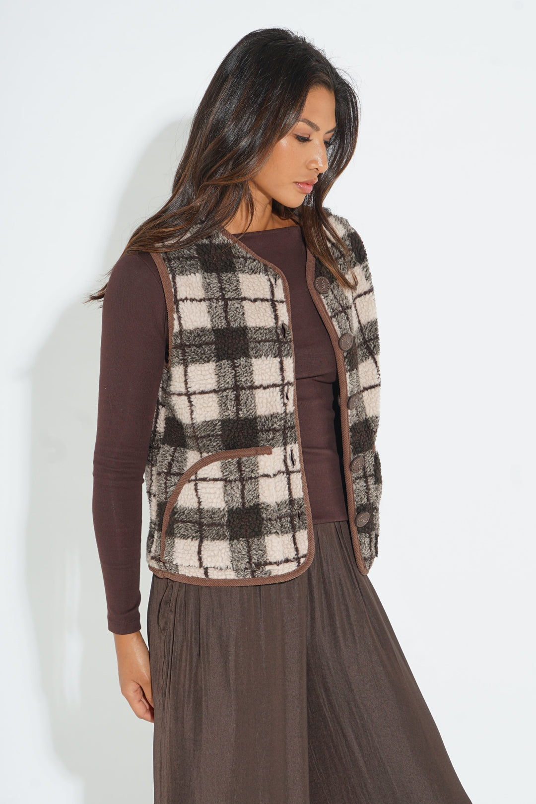 Leopard-Print-Reversible-Gilet-in-Brown
