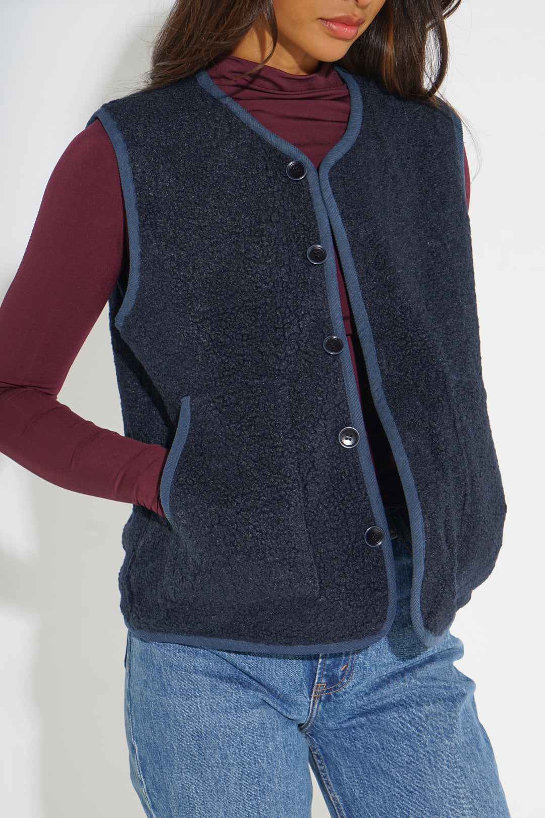 Checkered-Reversible-Gilet-in-Blue
