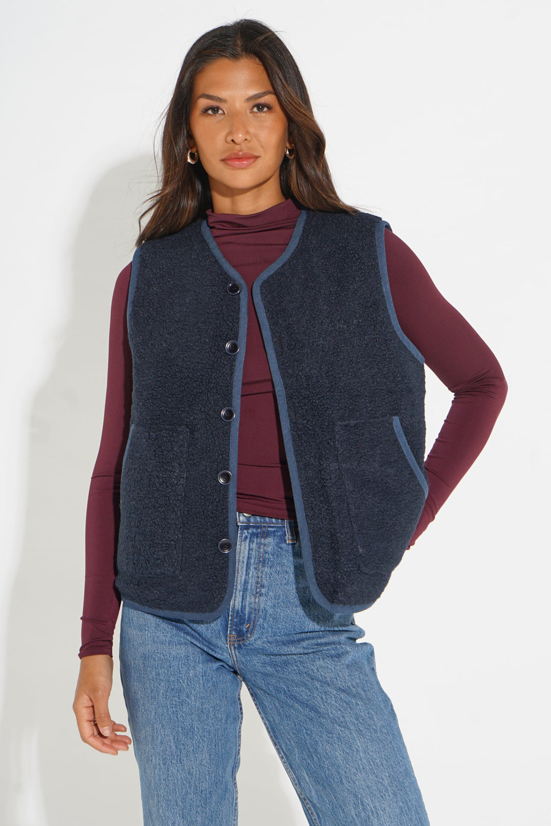 Checkered-Reversible-Gilet-in-Blue