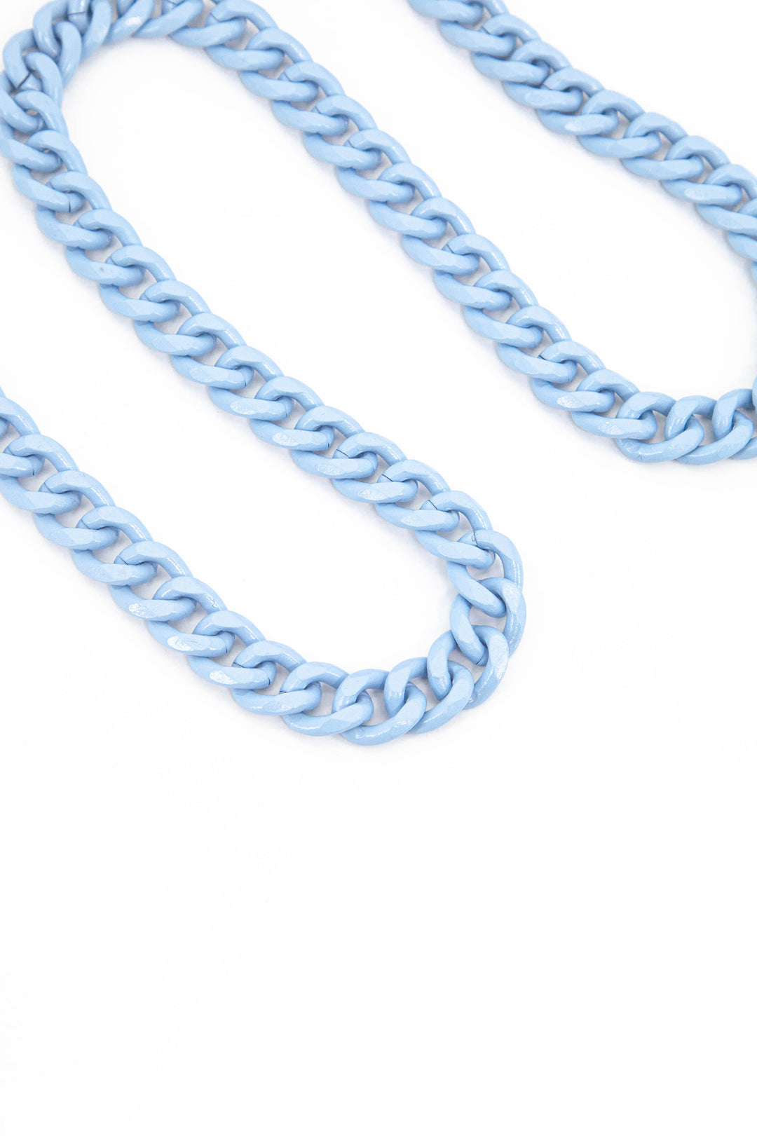 light blue curb link metal bag strap made from aluminium 