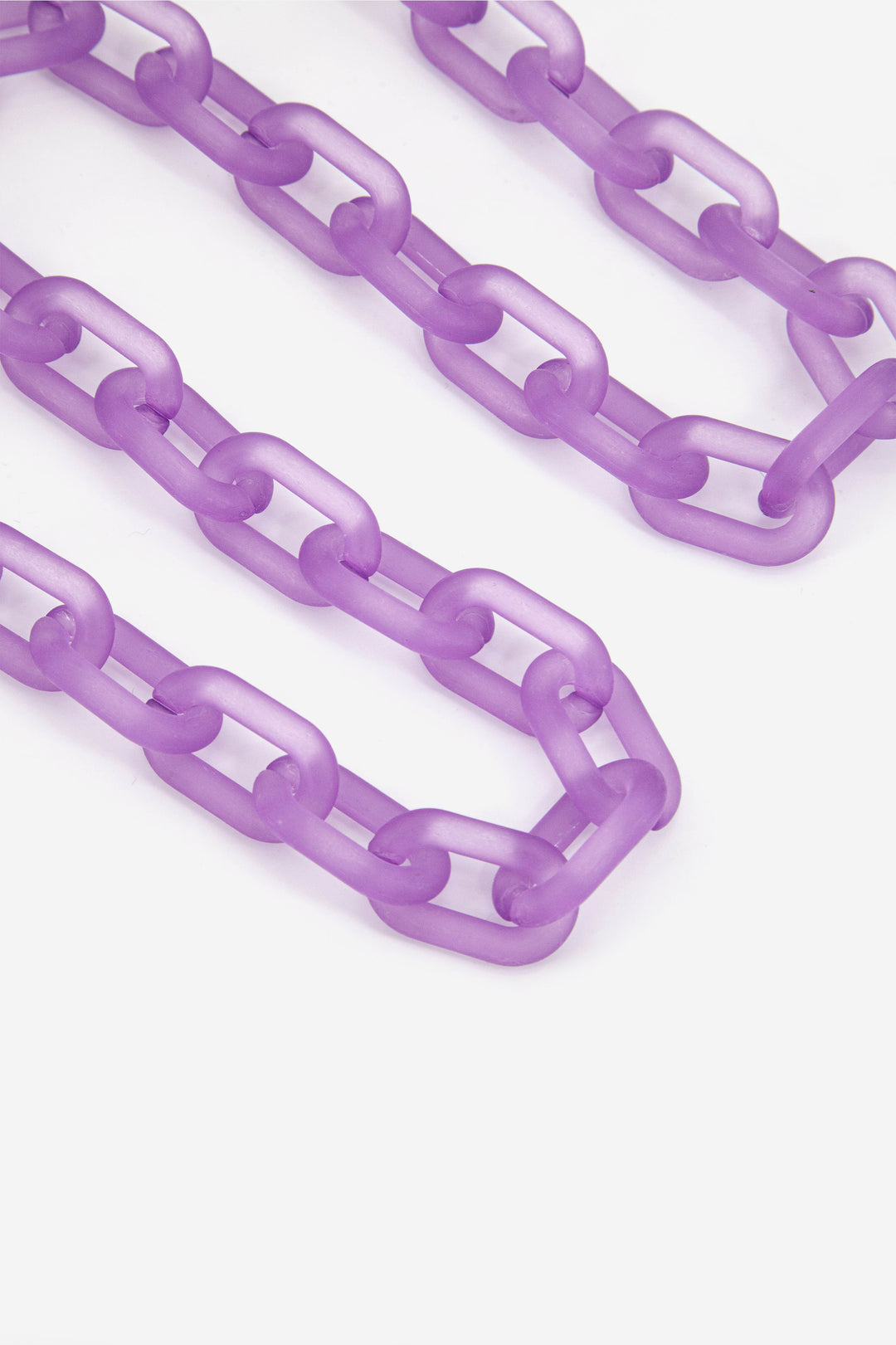 pastel purlpe acrylic bag strap, square acrylic links with a subtle frosted appearance