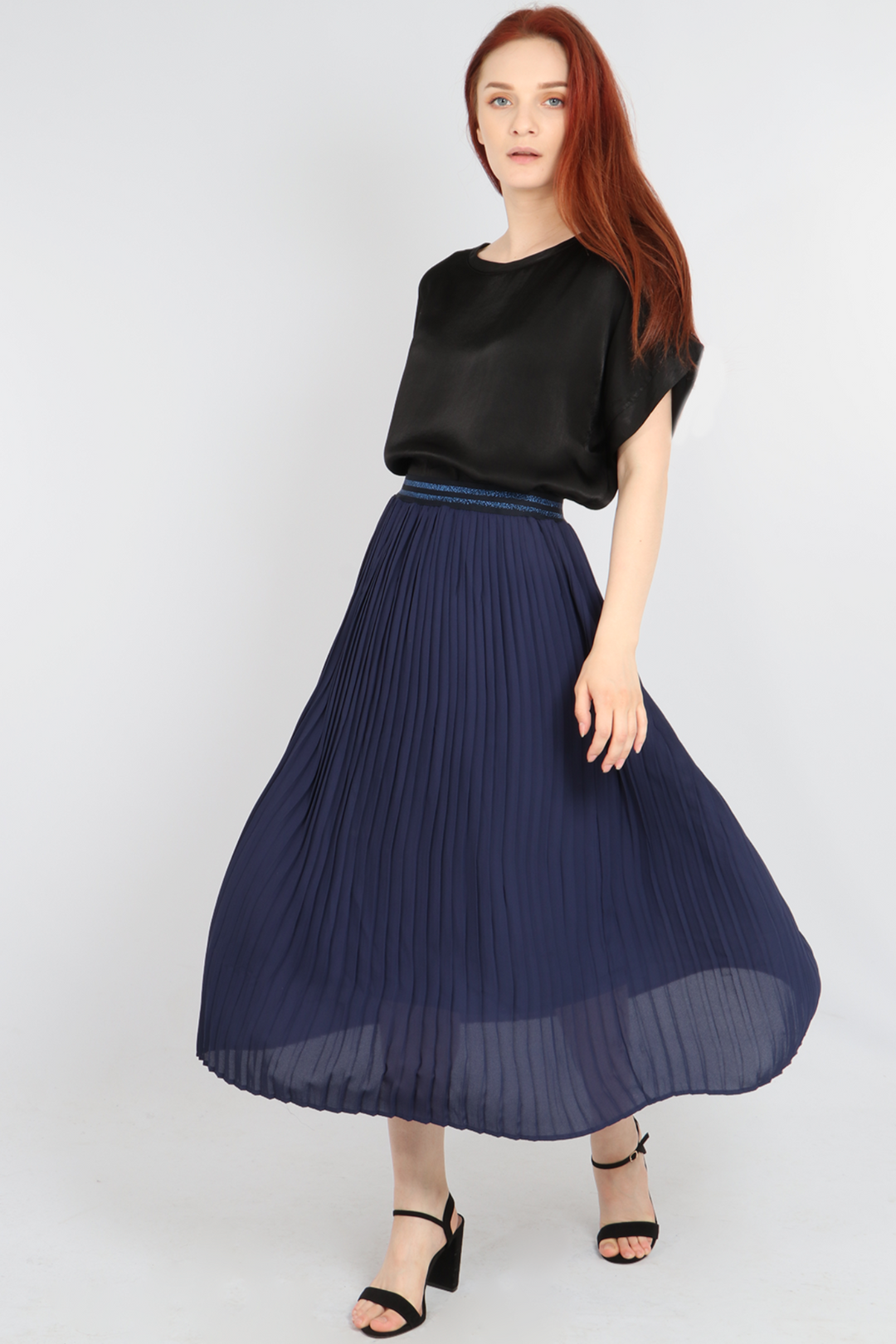 Pleated Midi Skirt with Glitter Waistband in Navy Blue