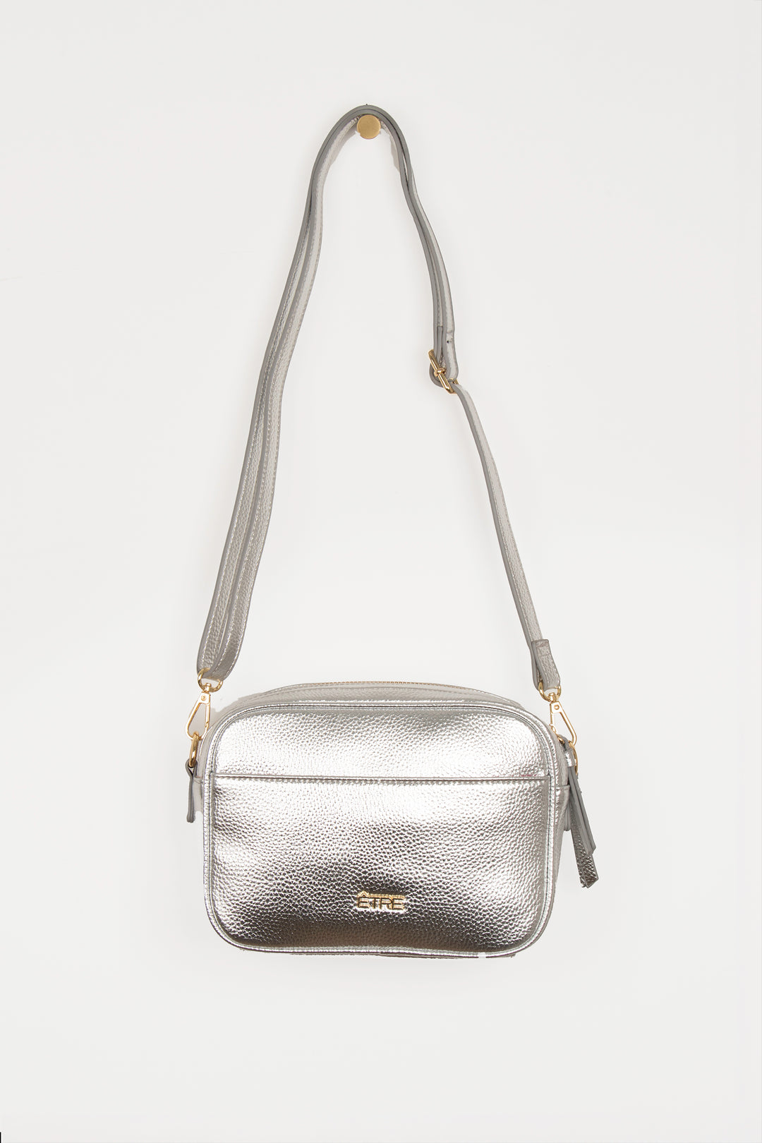 metallic silver faux leather crossbody bag with detachable bag strap