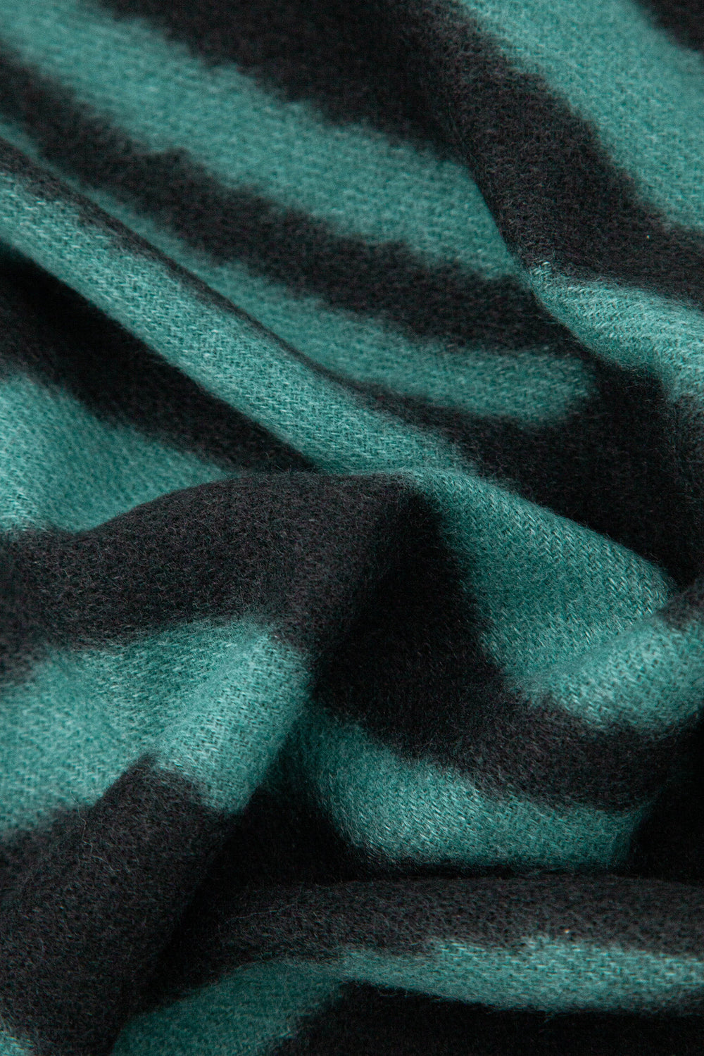 selene-blue-tiger-heavyweight-scarf-close-up