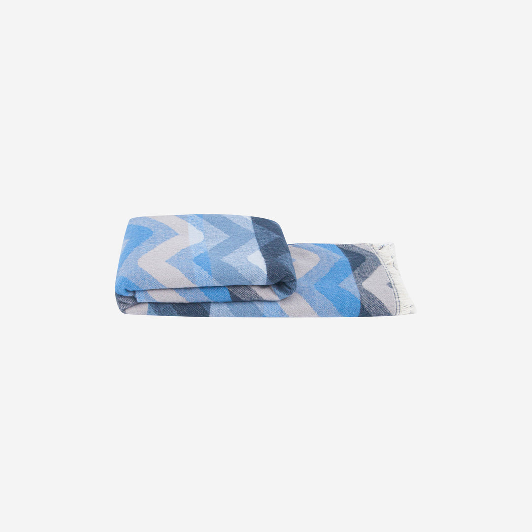 bowie-blue-zig-zag-heavyweight-scarf-folded-winter-weight