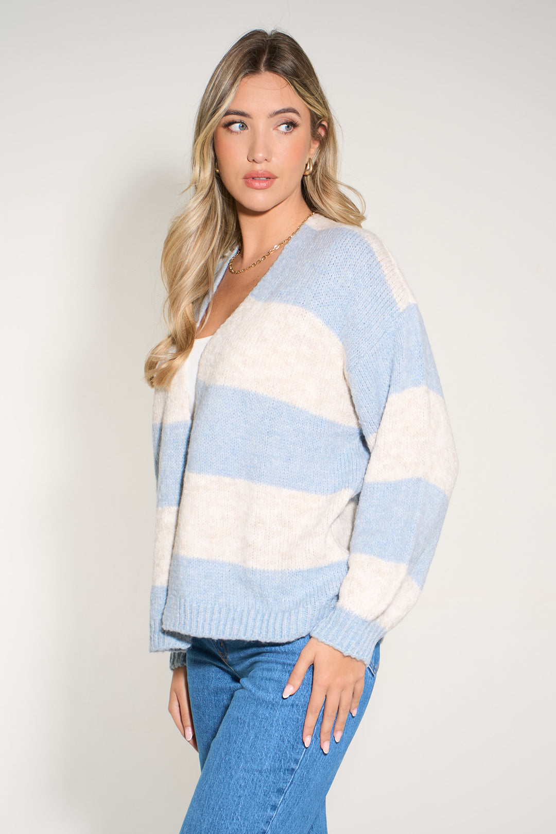italian-wool-blend-large-2-tone-cardigan-in-denim-blue-cream-side