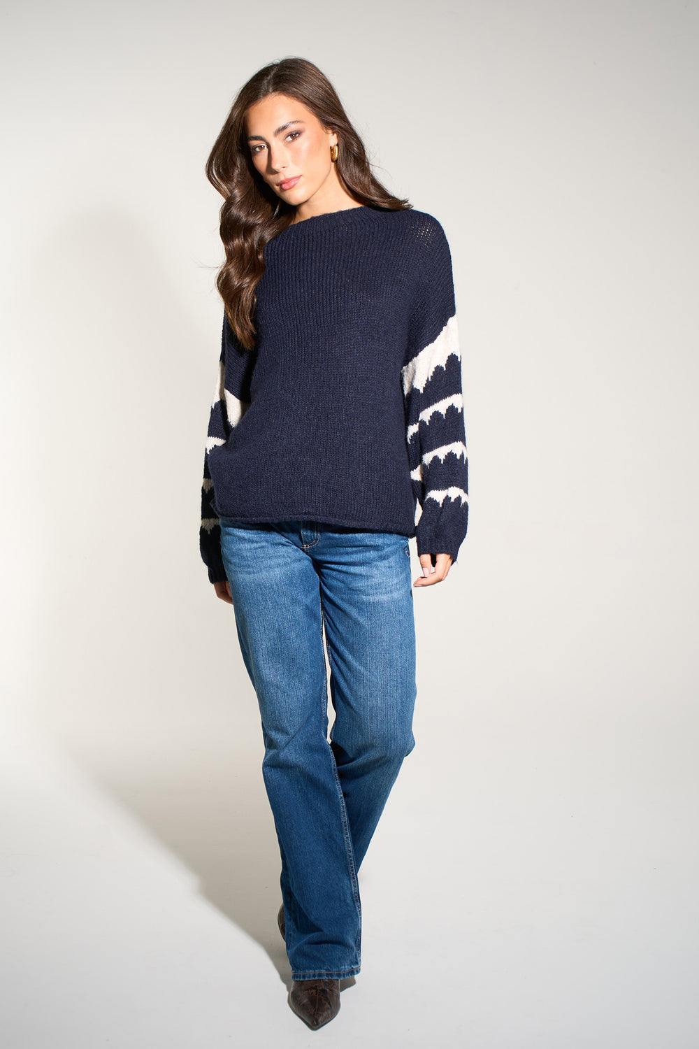 striped-sleeve-italian-wool-blend-jumper-in-navy-blue-styled-casual
