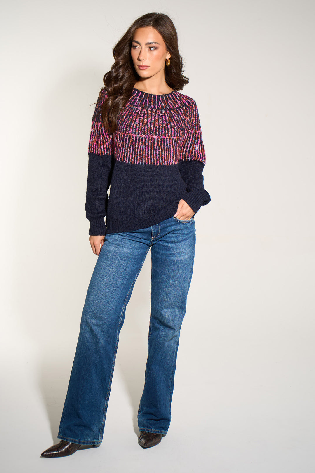 italian-wool-blend-scandi-jumper-in-navy-fuchsia