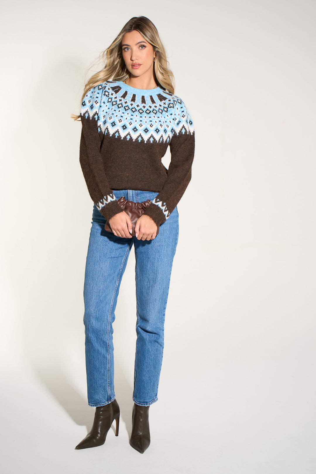Nordic-Style-Jumper-in-Brown/Blue