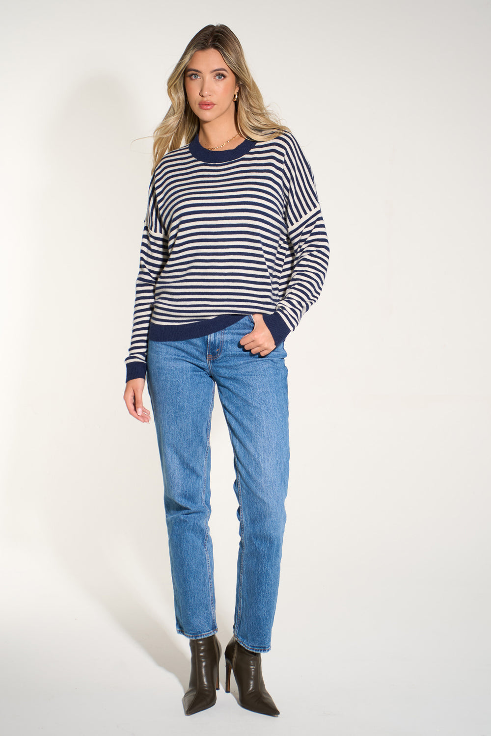 italian-cashmere-wool-blend-striped-jumper-in-navy-blue-cream-styled-casual