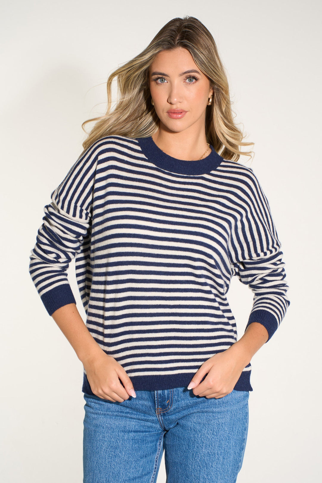 italian-cashmere-wool-blend-striped-jumper-in-navy-blue-cream