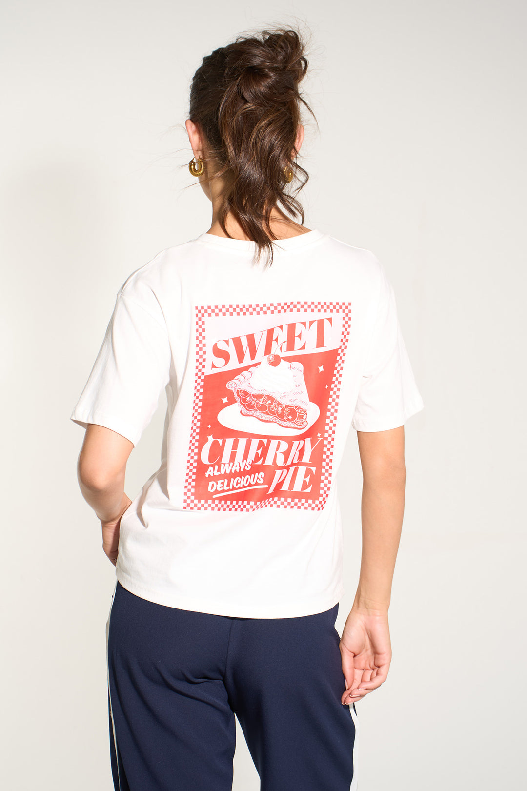 sweet-cherries-short-sleeve-cotton-t-shirt-in-white-back-graphic-print