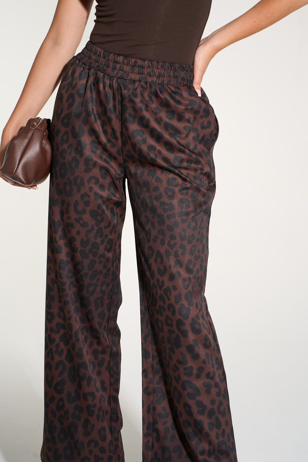 Leopard-Print-Wide-Leg-Trouser-in-Brown