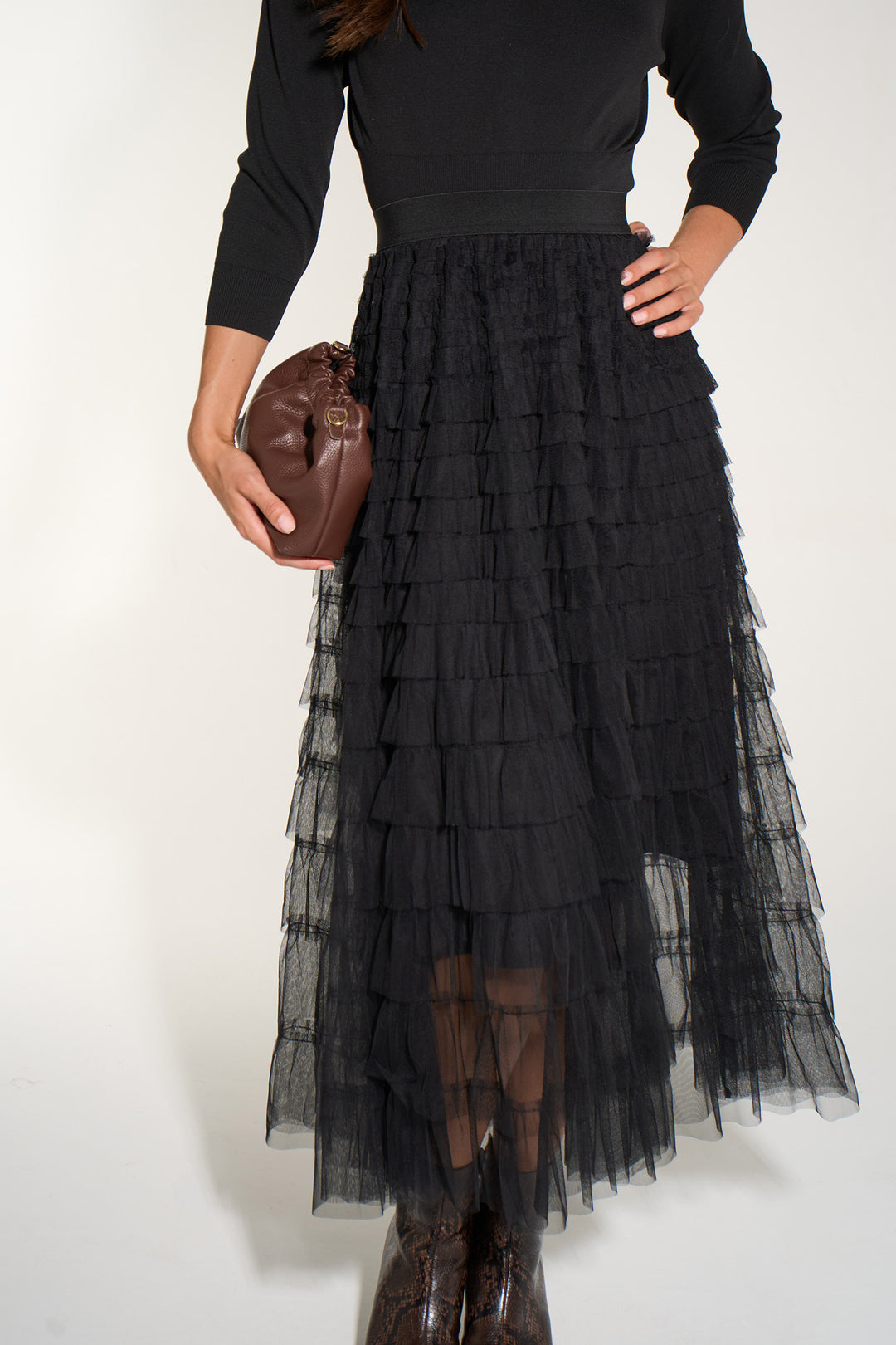 Plain-Cake-Tulle-Maxi-Skirt-in-Black