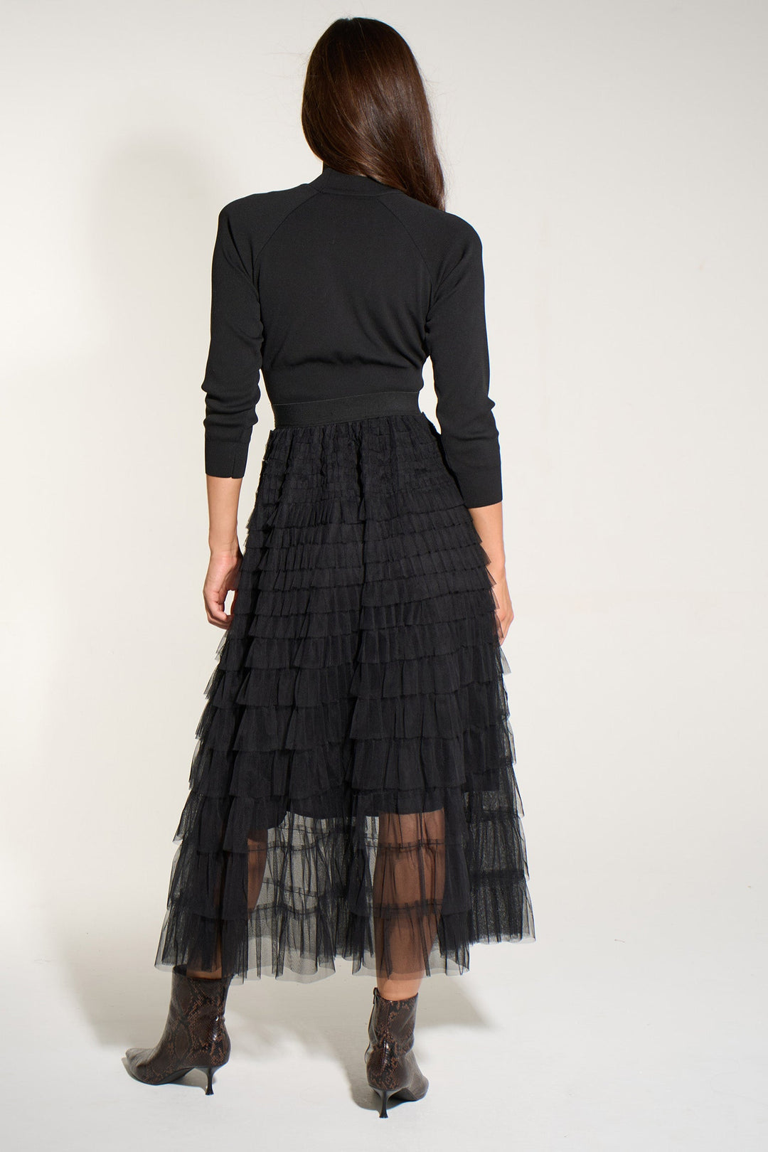 Plain-Cake-Tulle-Maxi-Skirt-in-Black