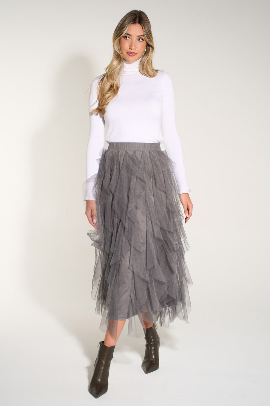Plain-Layered-Tulle-Maxi-Skirt-in-Dark-Grey