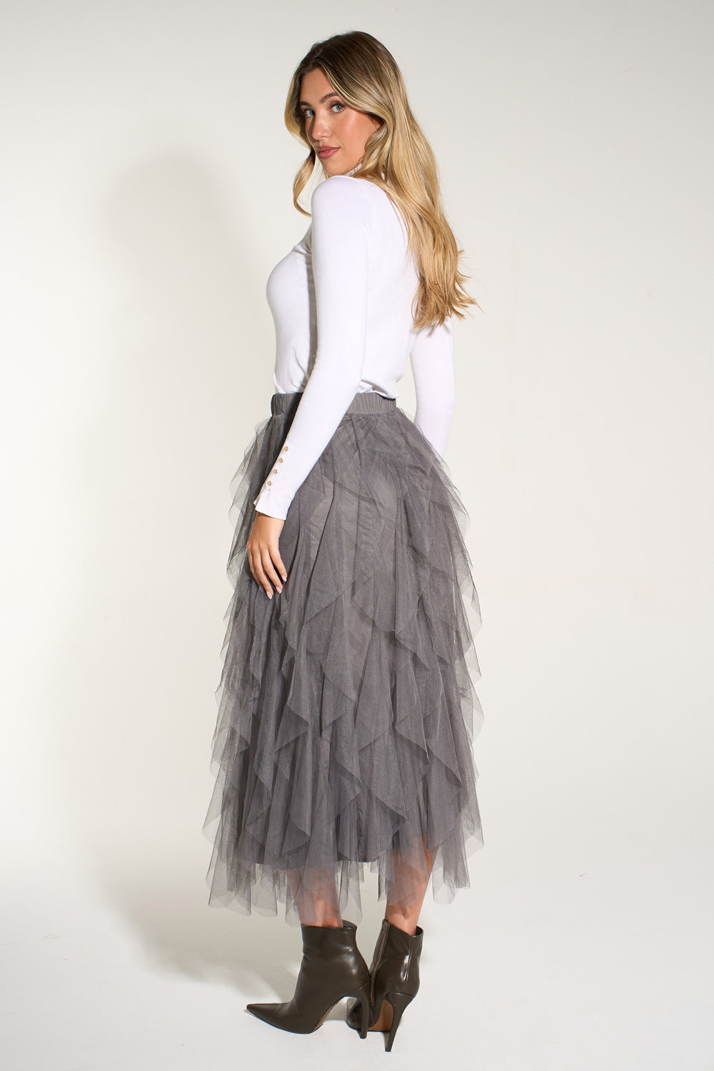 Plain-Layered-Tulle-Maxi-Skirt-in-Dark-Grey