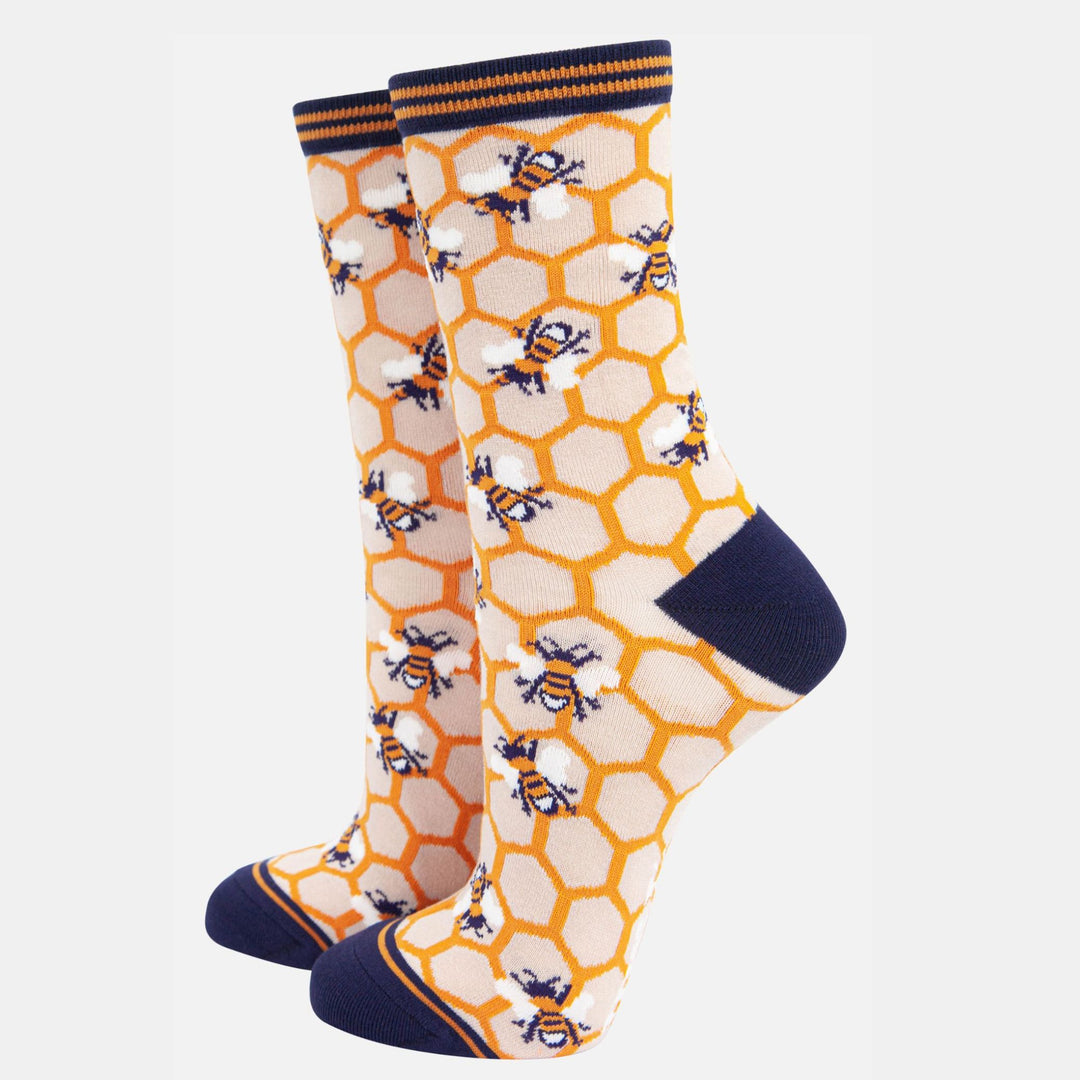 womens-socks-gift-box-pink-bees-honeycombs