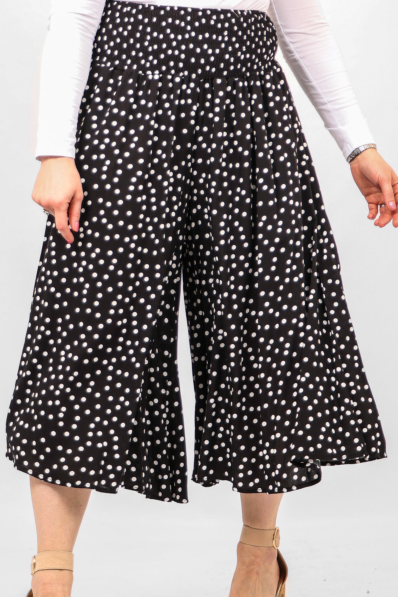 Polka dot skirt wholesale best sale