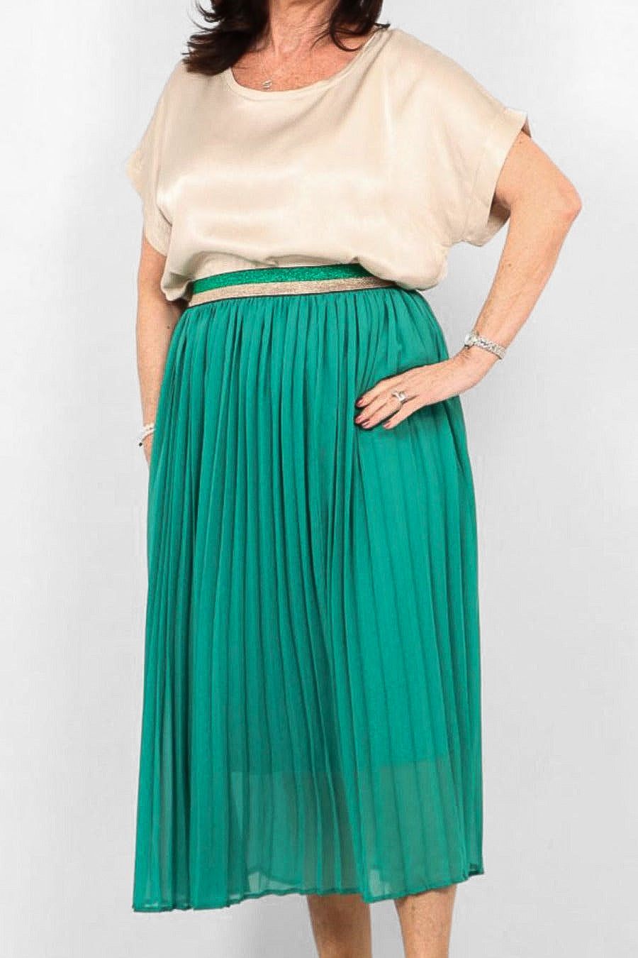 Plain Pleated Skirt with Glitter Waistband